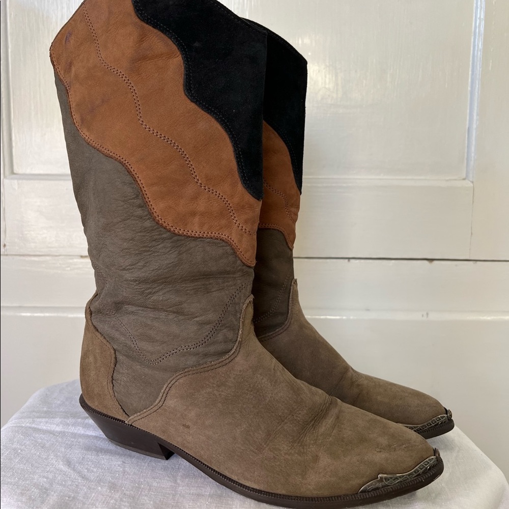 VINTAGE GUC ZODIAC leather boots